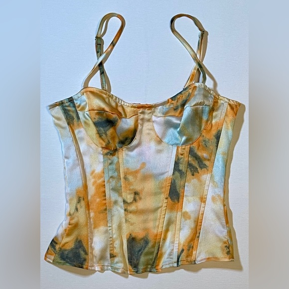 PrettyLittleThing Orange Tie Dye Print Structured Corset Top & Skirt - Picture 8 of 8